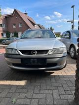 Opel Vectra B - Opel Vectra aus 1998: Kombi