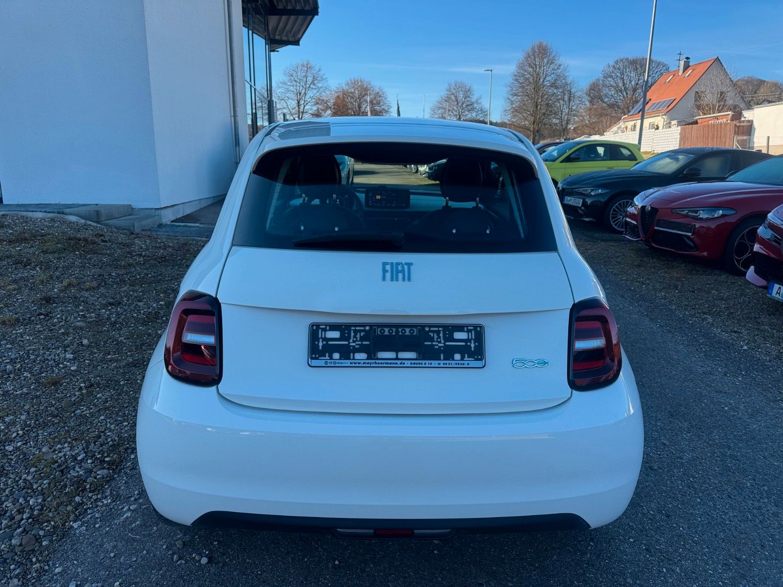 Fahrzeugabbildung Fiat 500e Carplay Klima Tempo