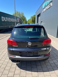 Volkswagen Tiguan - 6