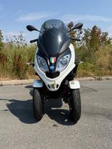 Piaggio MP3 300 LT HPE - PIAGGIO MP3 300 HPE