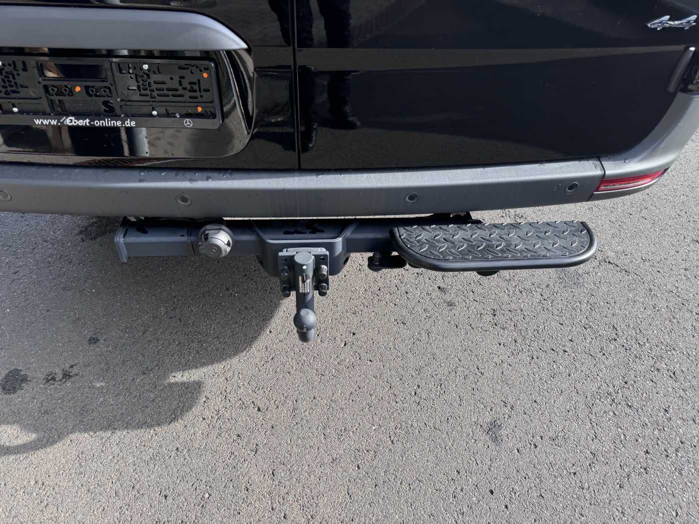 Fahrzeugabbildung Mercedes-Benz Sprinter 319 CDI 4x4 Tourer AHK Dachklima LED