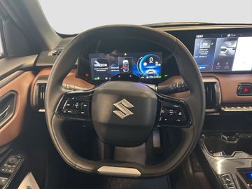 Fotografie 11 des Suzuki e Vitara 61 kWh Comfort+ PANO Leder 11KW beh. Le