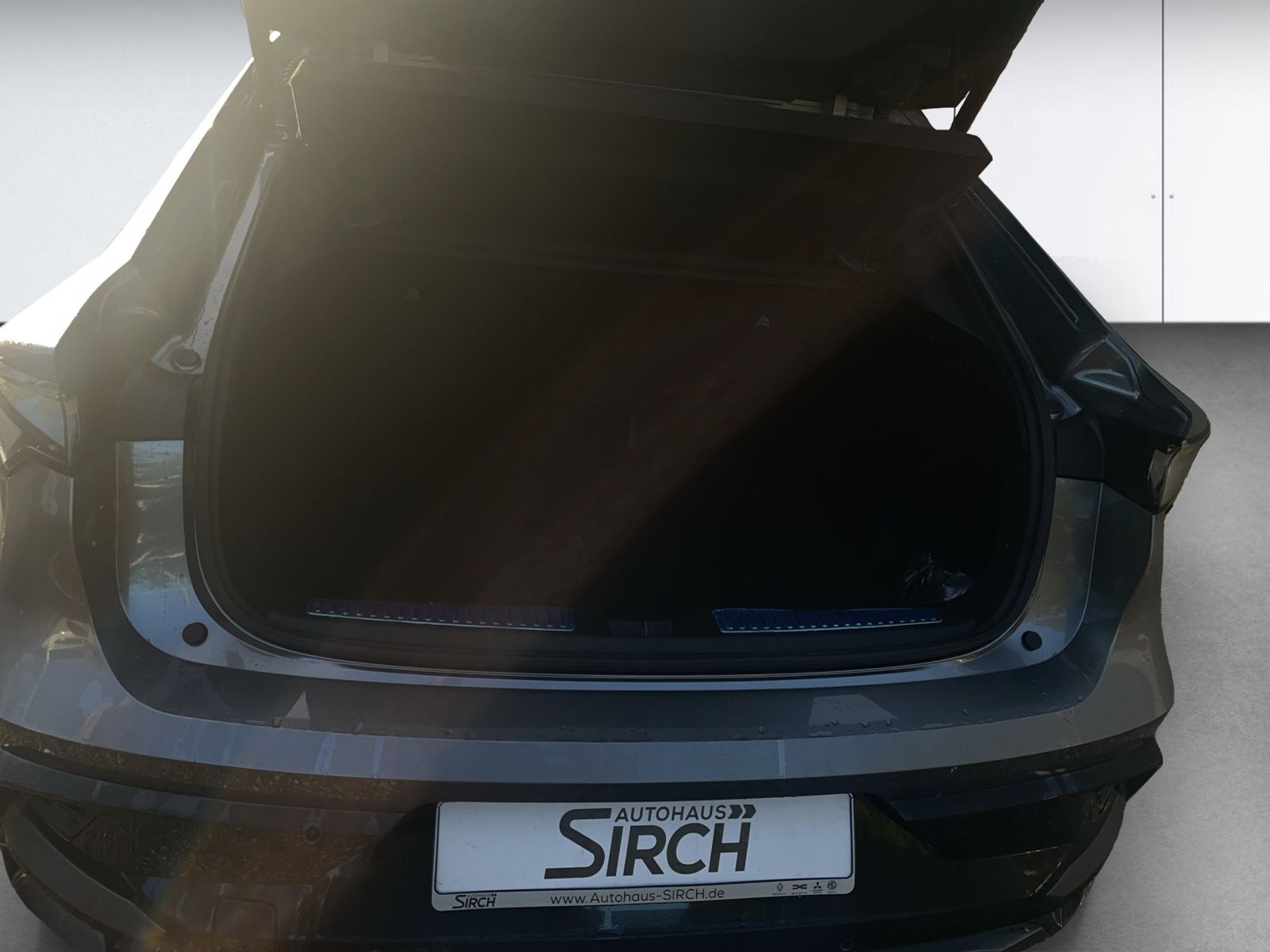 Renault Rafale - Bild 12