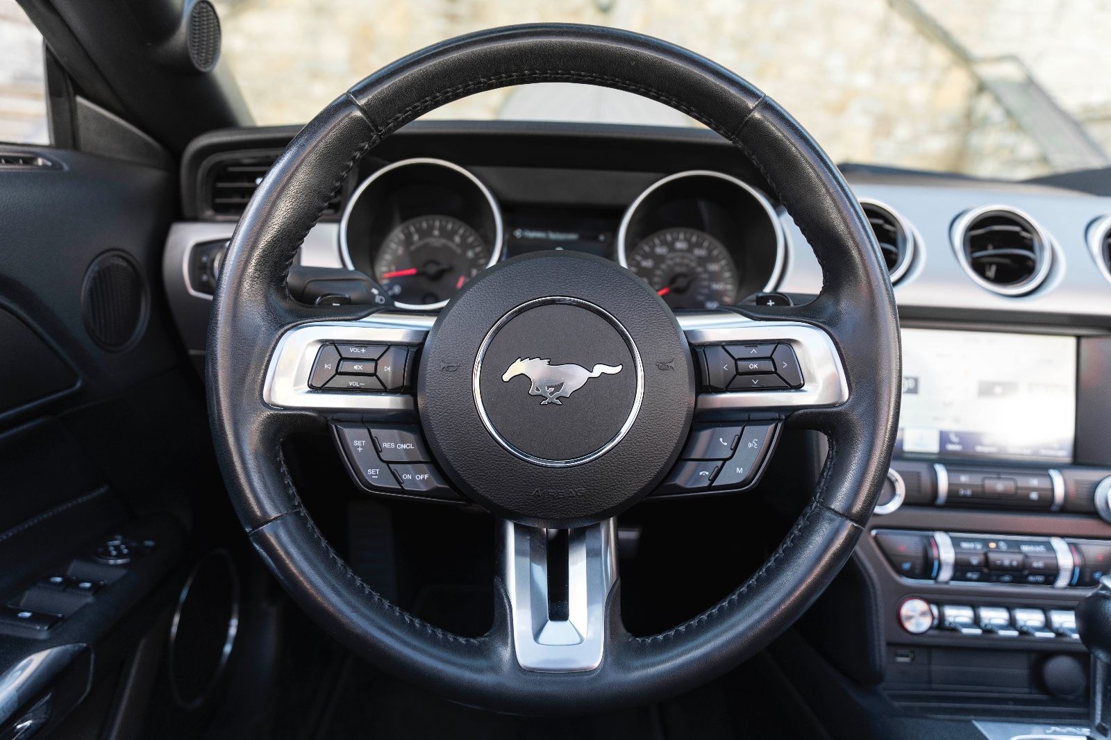 Fahrzeugabbildung Ford Mustang GT 5.0L Kabrio LED KAM NAV SHZ/SZK