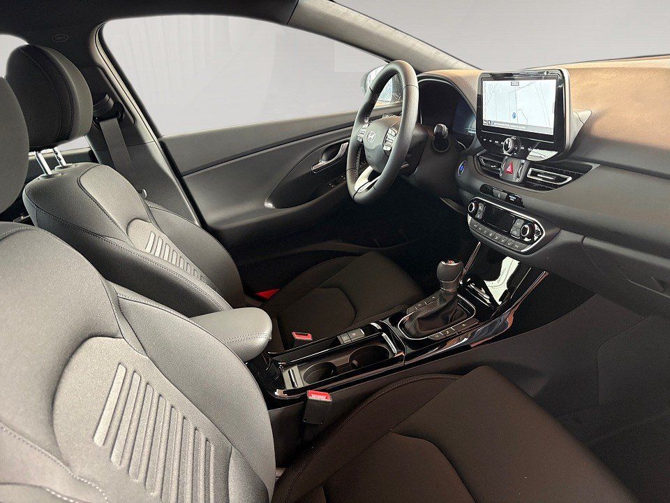 Fahrzeugabbildung Hyundai i30 1.0T 100PS DCT ADVANTAGE Plus-Paket