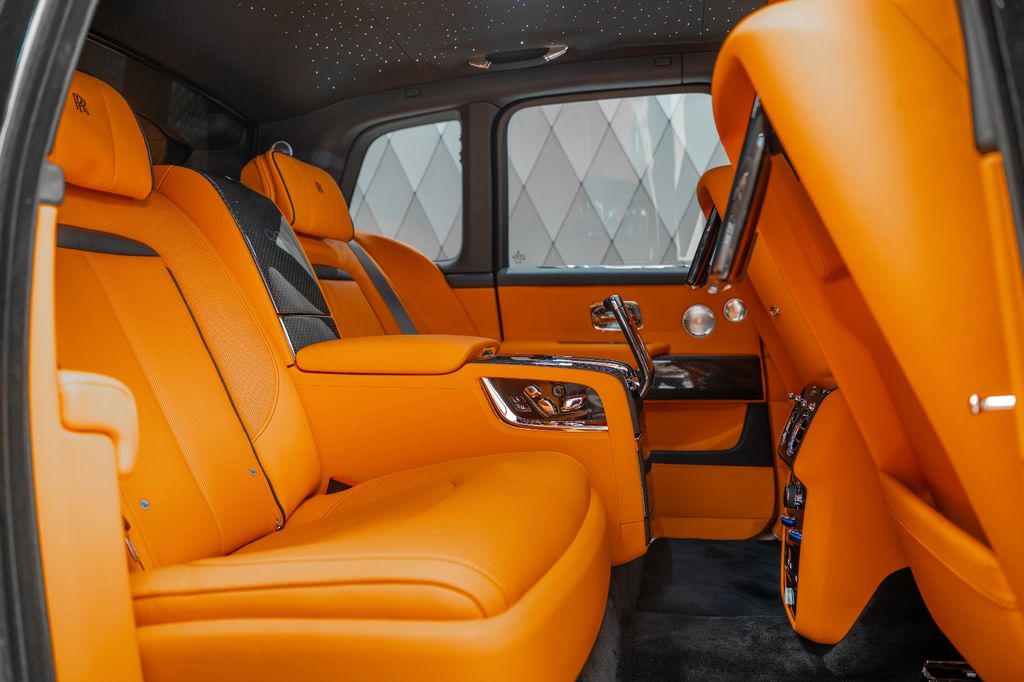 Cullinan BLACK BADGE 2026 GREEN/ORANGE STARLIGHT - Bild 14