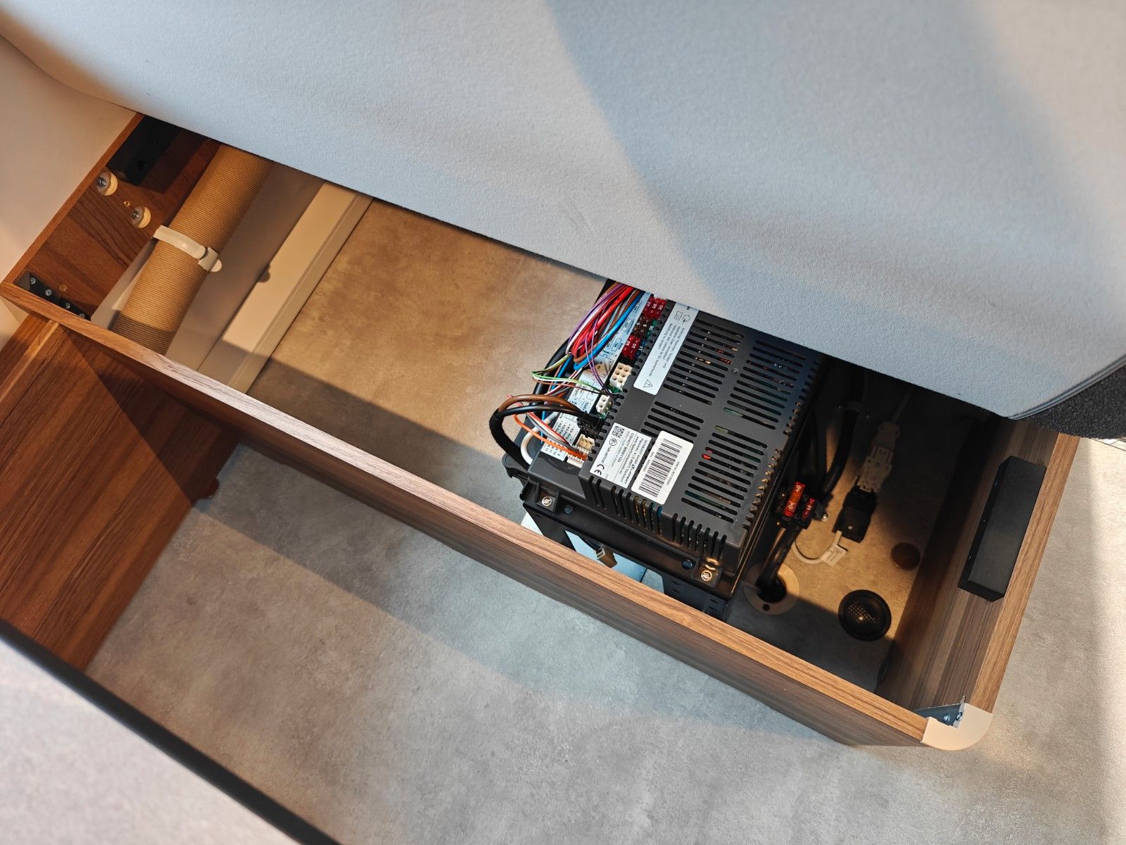 Fahrzeugabbildung HYMER / ERIBA / HYMERCAR Feeling 425 SD - MESSE-NEUHEIT 2026! -