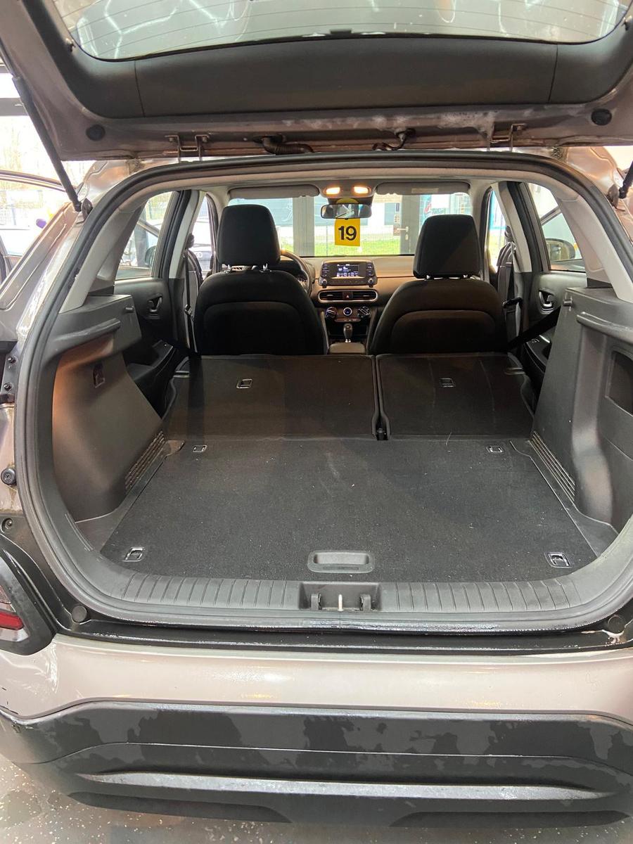 Hyundai Kona Pure 2WD
