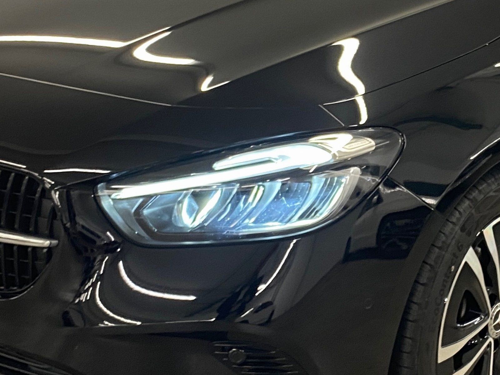 Fahrzeugabbildung Mercedes-Benz B 250 4M*AHK*STDHZG*Distro*Totwink*CarPlay*LED*