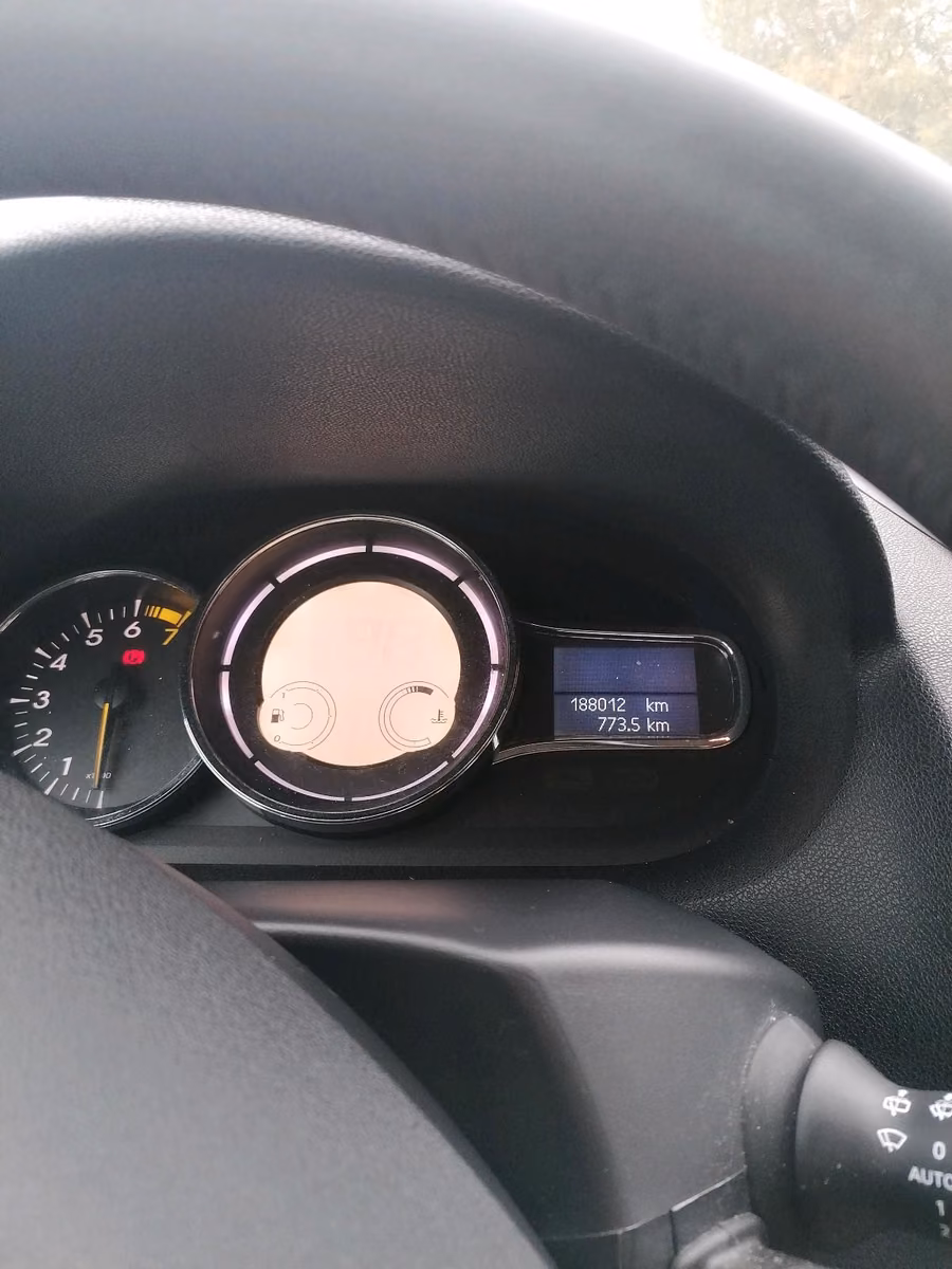Renault Megane 2011 — photo 7