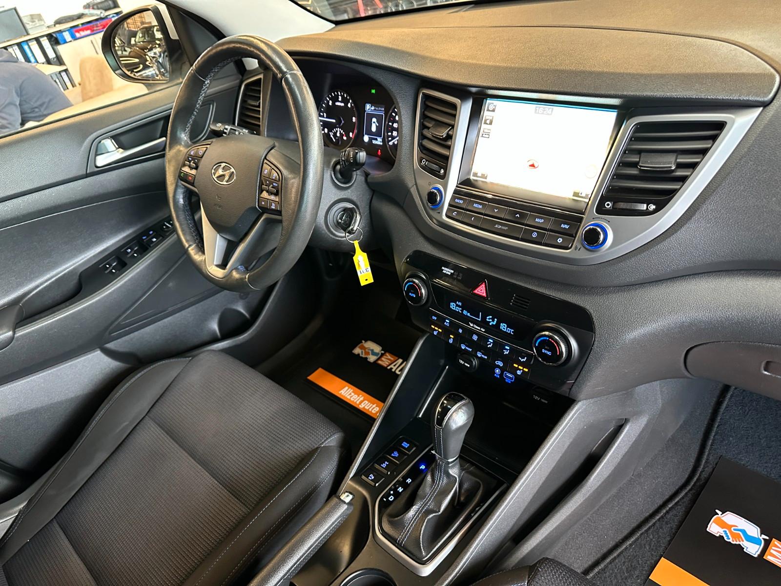 Hyundai Tucson Intro Edition 4WD *NAVI*TEMPOMAT*KLIMA*