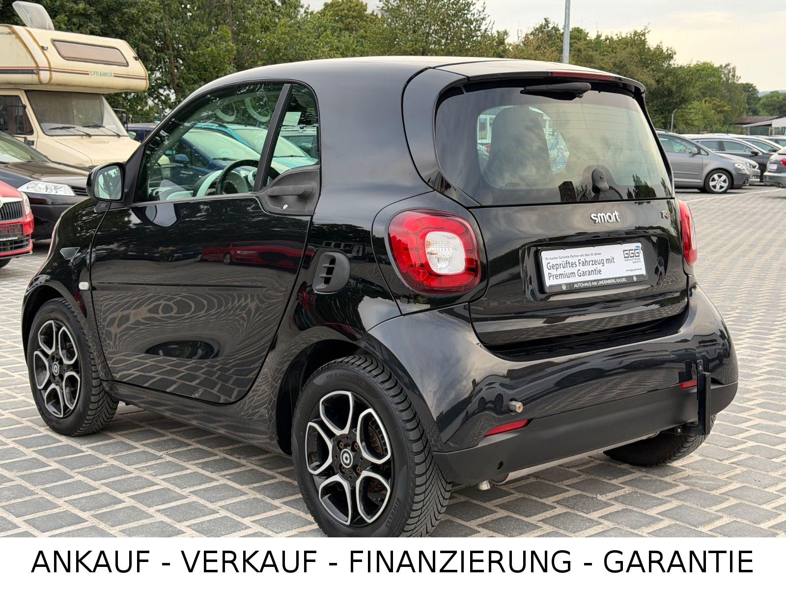 Smart ForTwo fortwo coupe Basis 52 kW*LED*SHZ*KLIMA