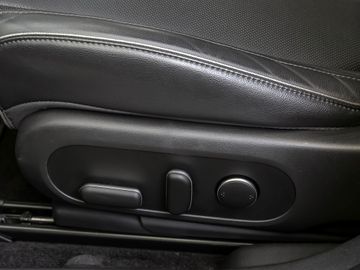 Hyundai Ioniq 5 Uniq Elektro 4WD Autobahnassistent Leder