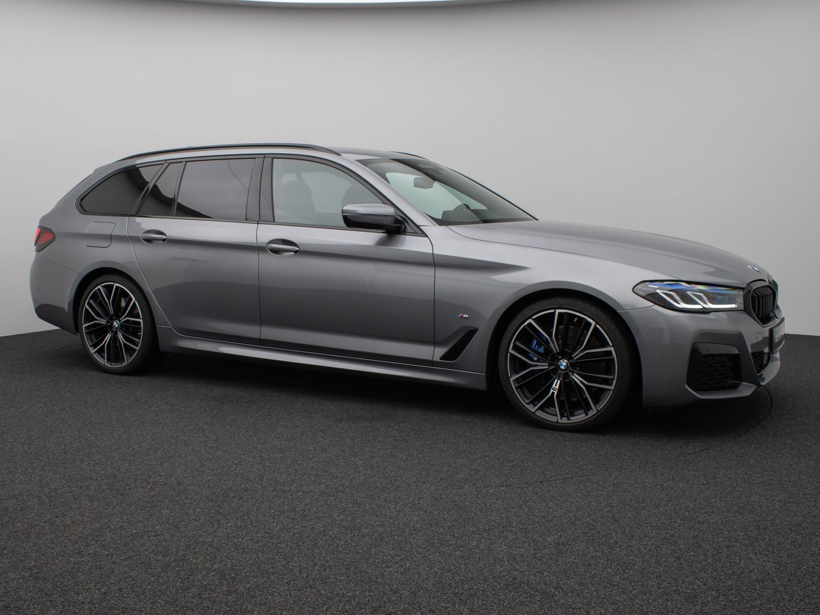 Fahrzeugabbildung BMW 540d xD M Sport Kamera Laser HUD DAB H/K Komfort