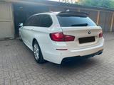 BMW 535d Touring F11 M Paket Panorama AHK Monitore  - BMW 535 in Oberhausen
