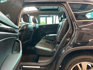 Skoda Kodiaq *7-SITZER*KEYLESS*PANO*MEMORY*AHK*LED*