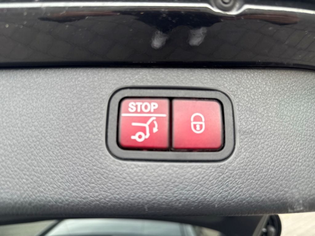 Fahrzeugabbildung Mercedes-Benz C 200 d T AMG Line Navi Digit.Cockpit Soundsys