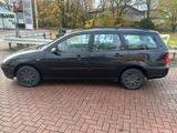 Ford Focus 1.6 TÜV 05/26 - Ford Focus aus 2002: Kombi