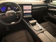 Fahrzeugabbildung Austral Iconic Esprit Alpine 1.2 E-TECH Full Hyb