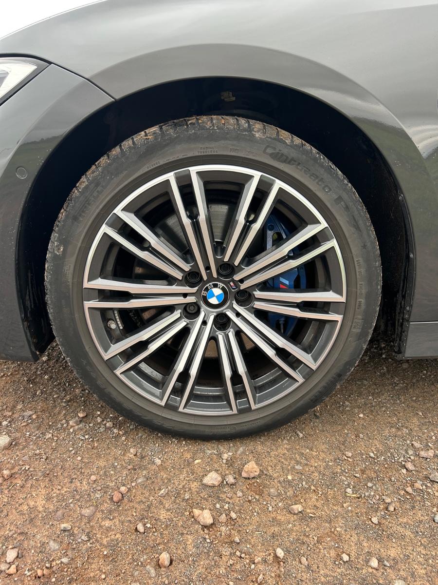 BMW 330e M Sport Automatik M Sport HUD/HK/NAV/DA
