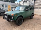 Lada Niva Taiga 4x4 Raptor Mike Sanders Dotz - Lada Niva mit Benzin-Antrieb: ABS, Geländewagen