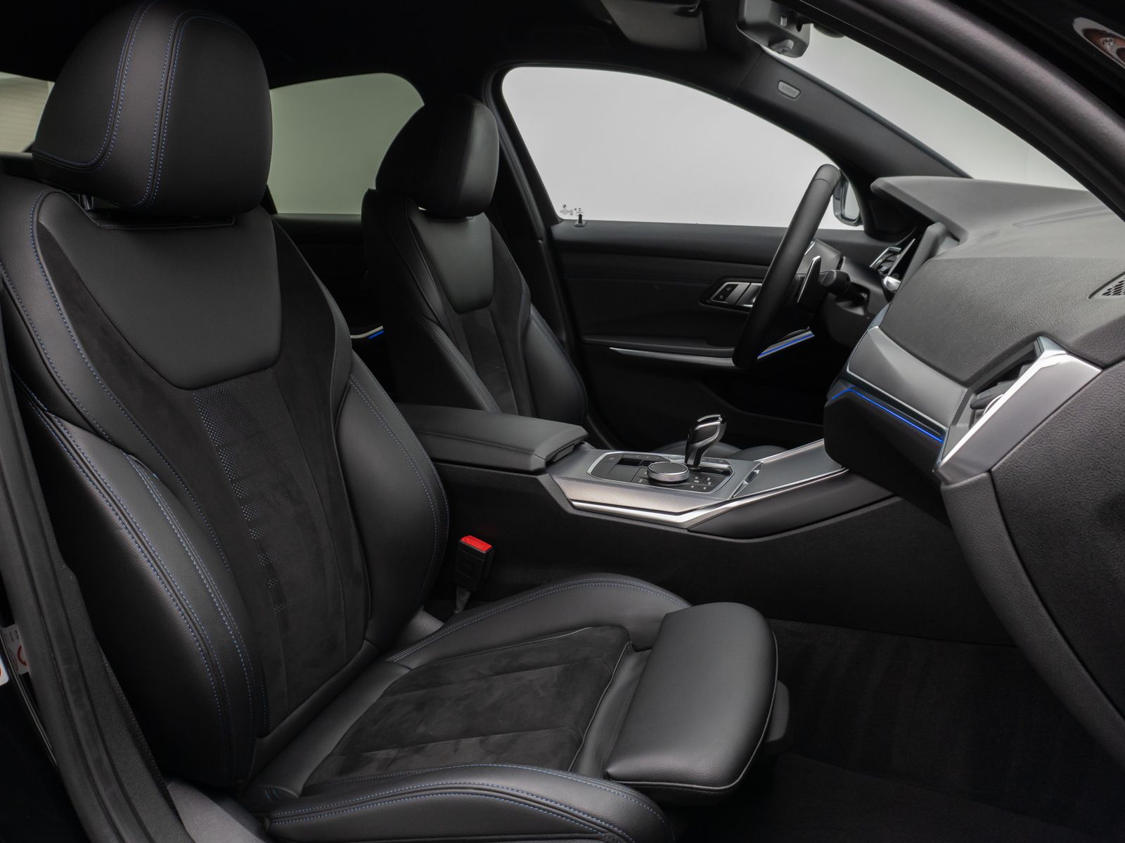 Fahrzeugabbildung BMW 330i xD M Sport Kamer DAB HiFi Stop&Go Alarm 19"