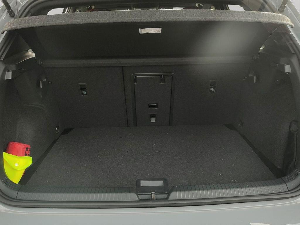 Volkswagen Golf 14