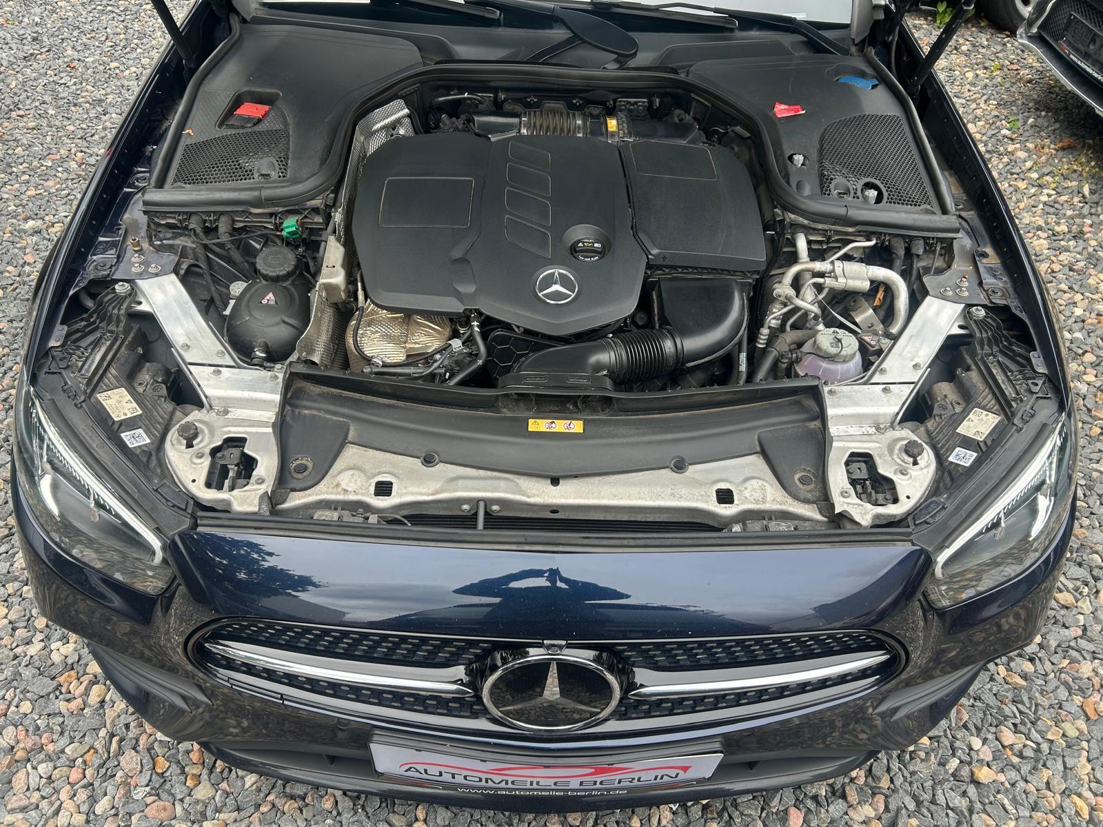 Mercedes-Benz E 300 T de 4MATIC "AMG LINE"