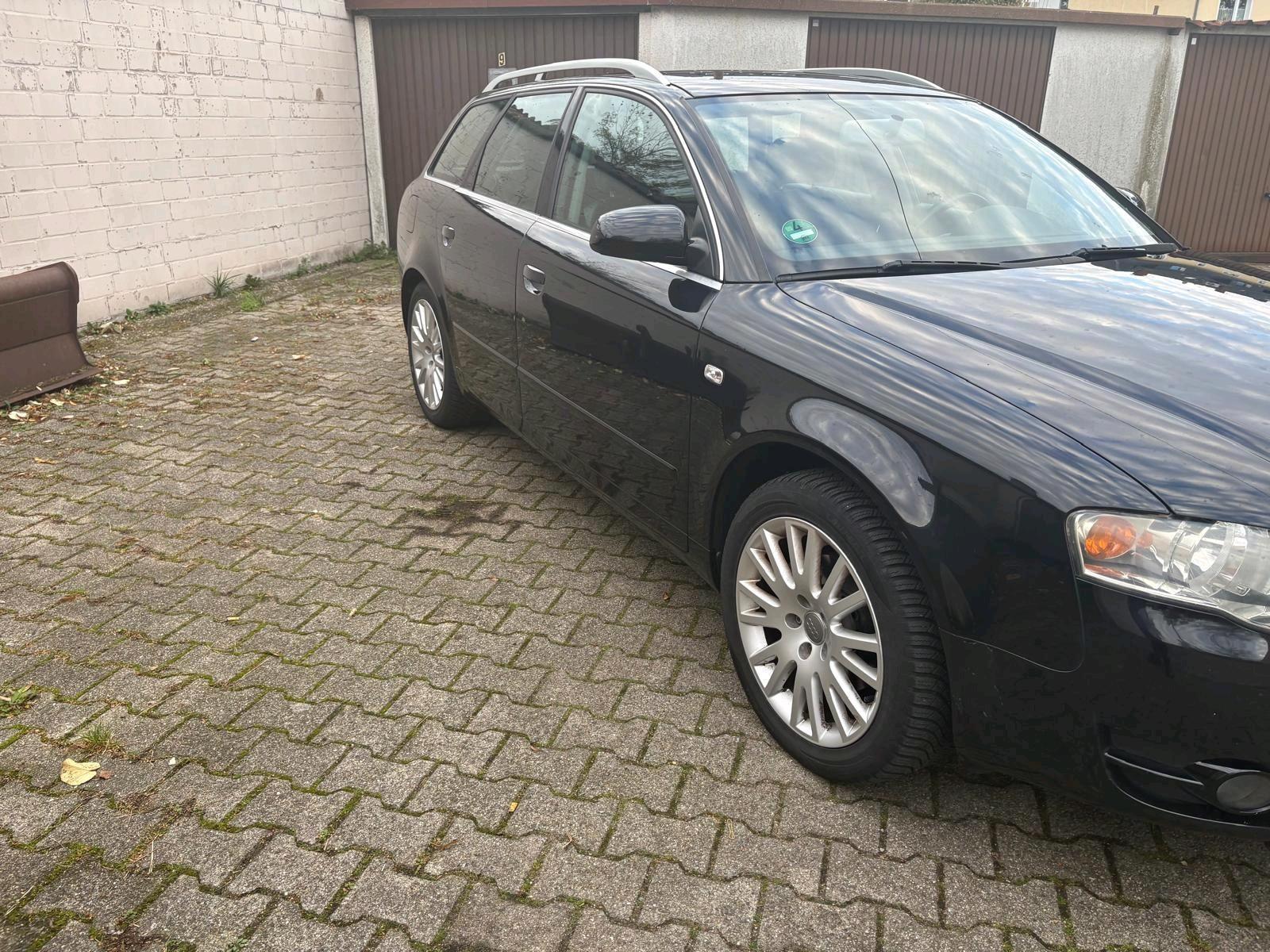 Audi A4 2005 — rear view