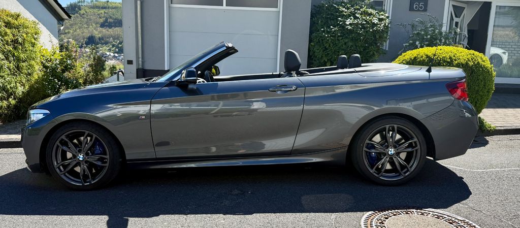 Image of BMW M240i