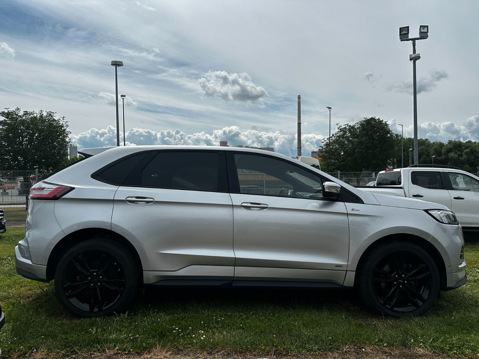 Fahrzeugabbildung Ford Edge ST-Line 4x4 Navi / Pano / T.Leder/ Sitzhzg