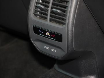 Cupra Leon ST VZ 2.0 TSI DSG 4Drive LED Navi Kamera