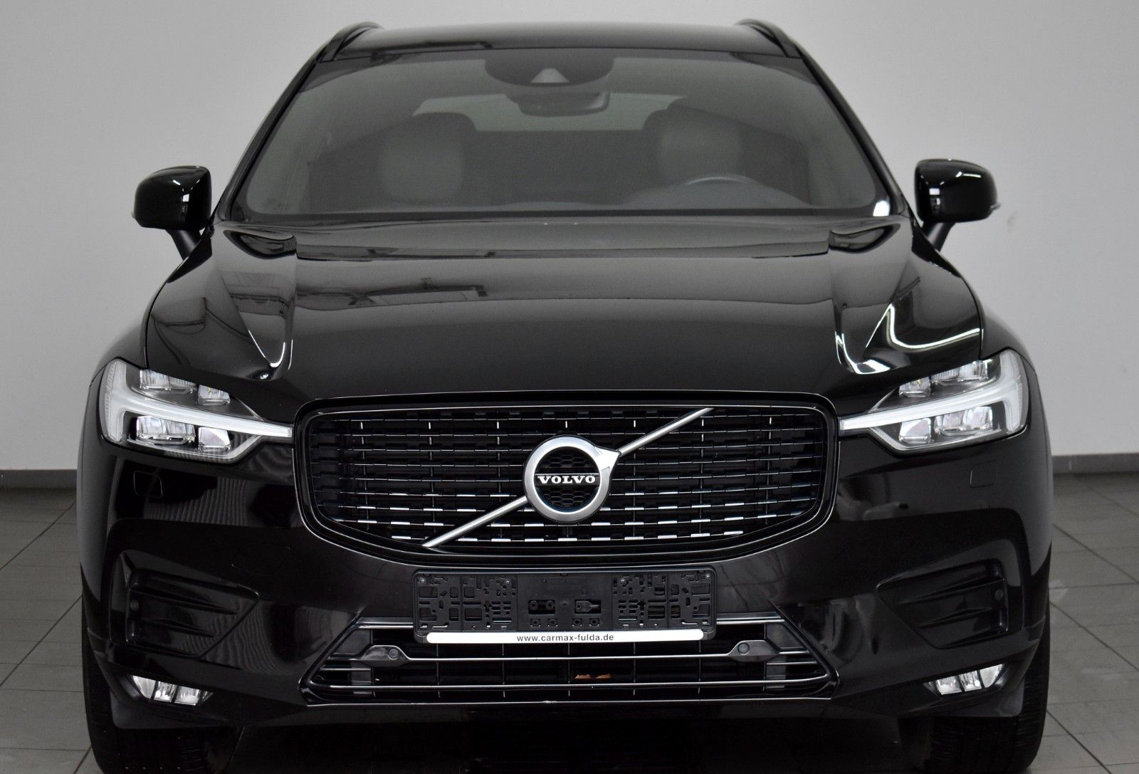 Fahrzeugabbildung Volvo XC60 R Design Leder,Navi,LED,Kamera,SH,AppleCar