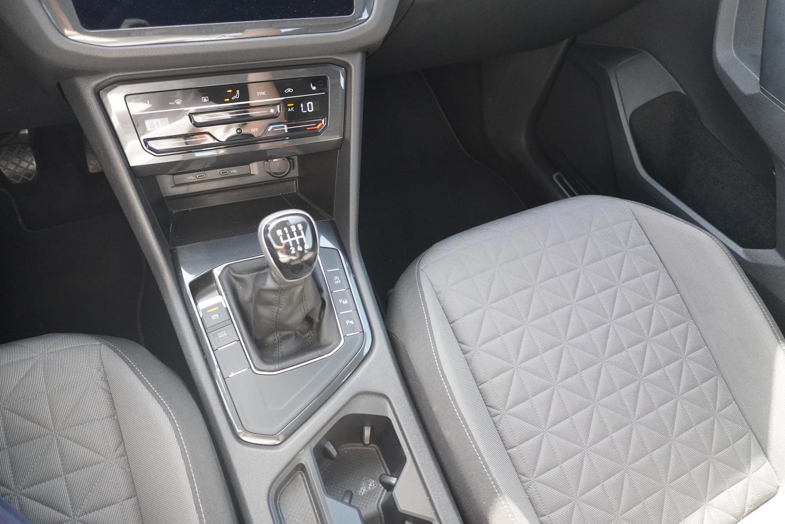 Volkswagen Tiguan 1.5 TSI Life LED Navi ACC Totwinkel AHK, миниатюра 27