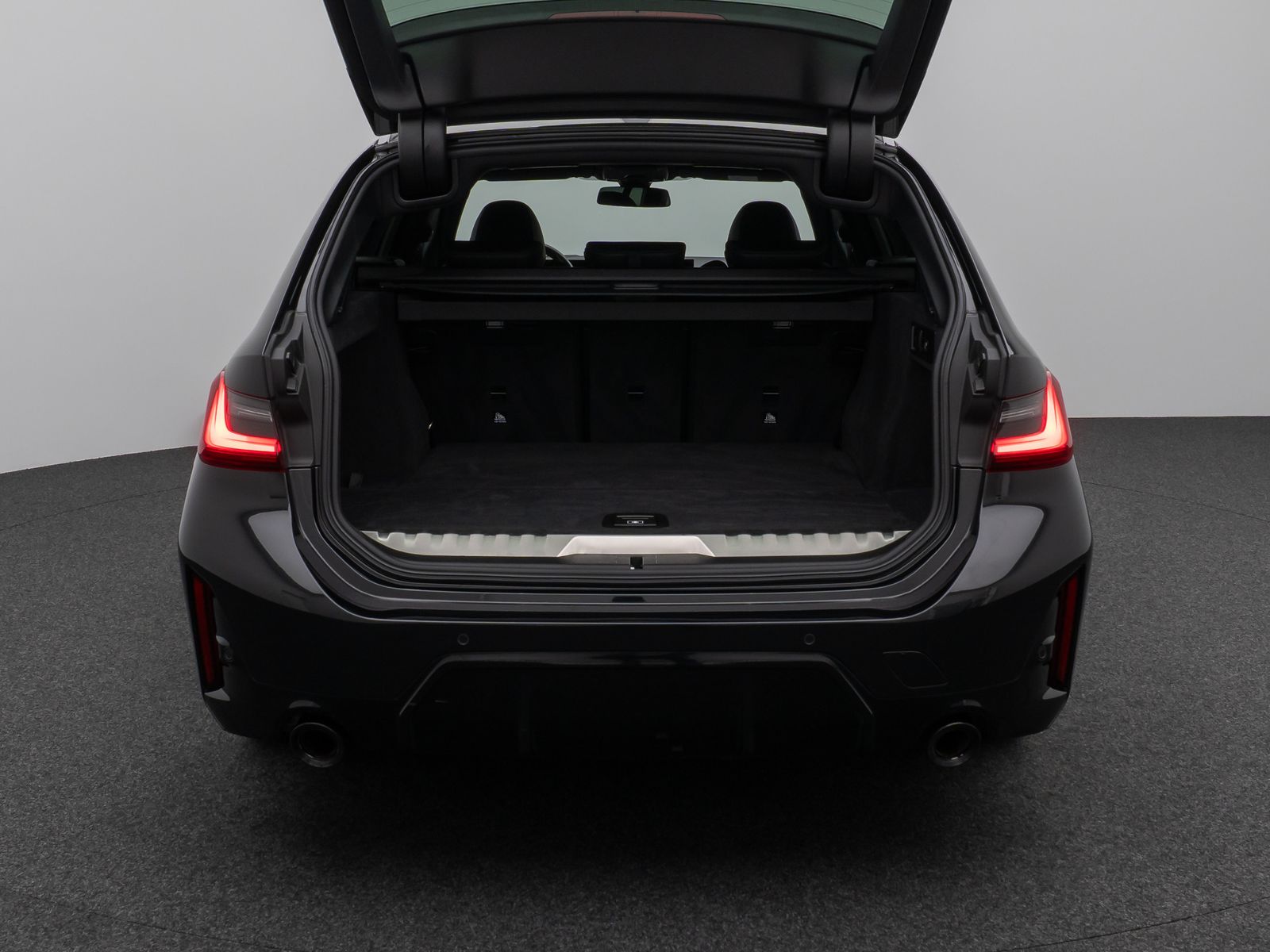 Fahrzeugabbildung BMW 330e xD M Sport Pro Kamera HUD DAB H/K Stop&Go