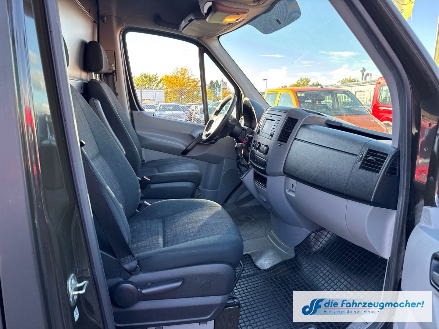 Fahrzeugabbildung Mercedes-Benz Sprinter II Kasten 316 Extra Lang XXL CDI Navi R