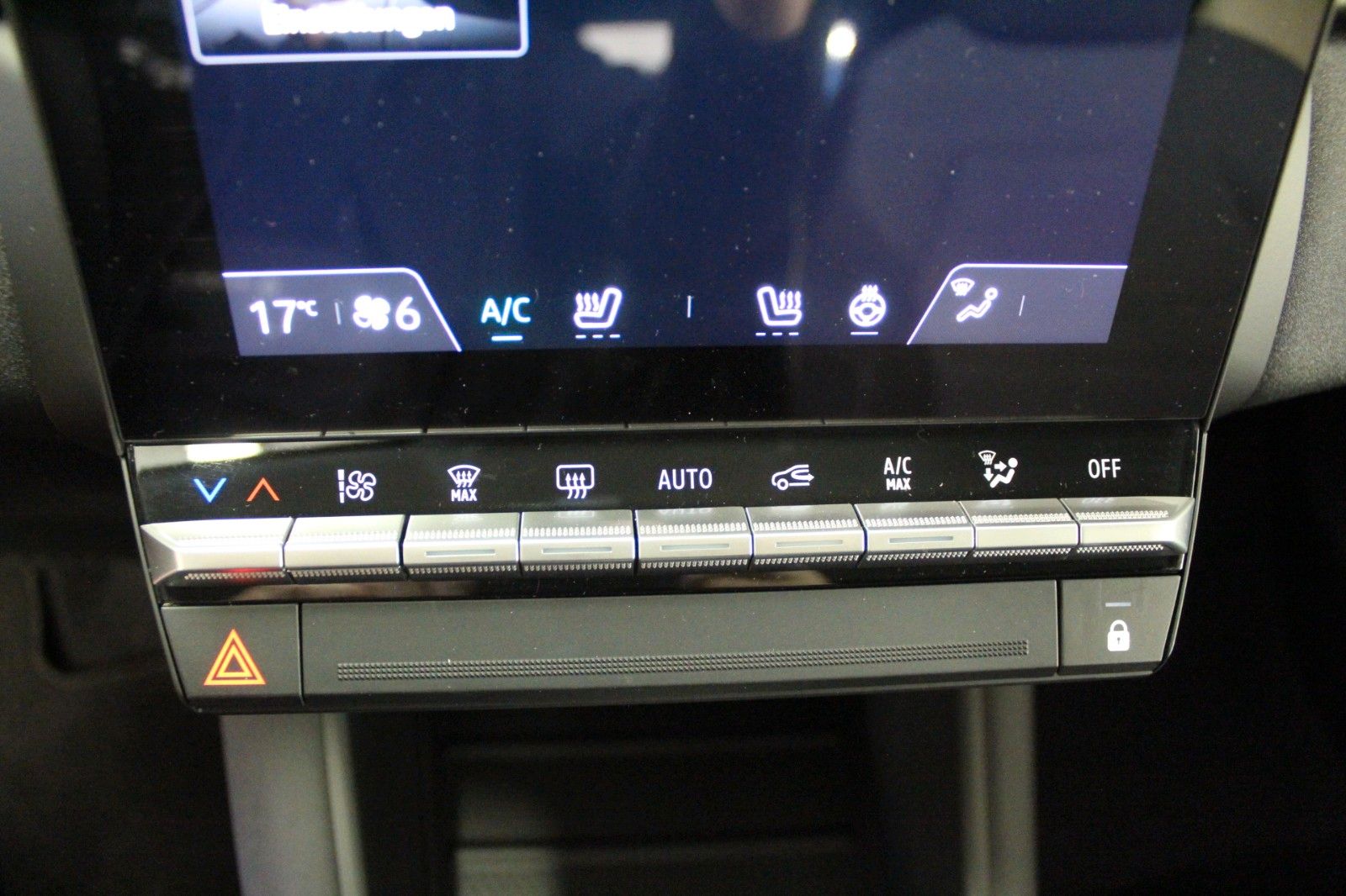 Fahrzeugabbildung Renault Captur Mild Hybrid 140 EDC *Navigations-Paket*