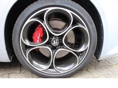 Fahrzeugabbildung Alfa Romeo Giulia Competizione Q4*Panodach!*Harman/Kardon!*