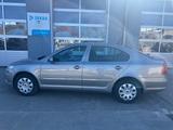 Skoda Octavia 1.4 TSI Elegance*Climatr*Tempomat*SHeiz - Skoda Octavia bis 5.000 Euro