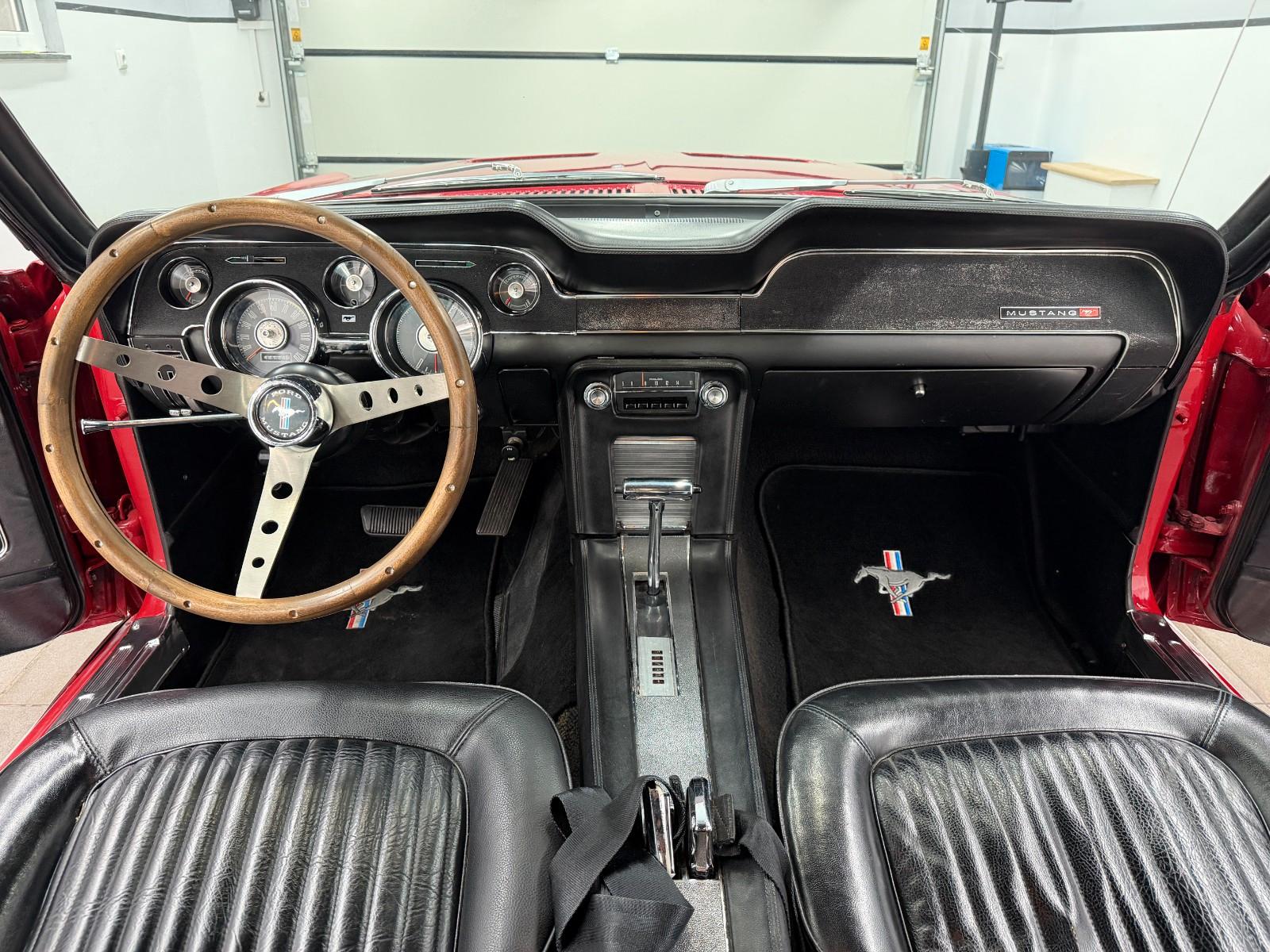 Ford Mustang Coupé 289 4.7 V8 194ch - Imatriculation collection - Flowmaster - Révision complète
