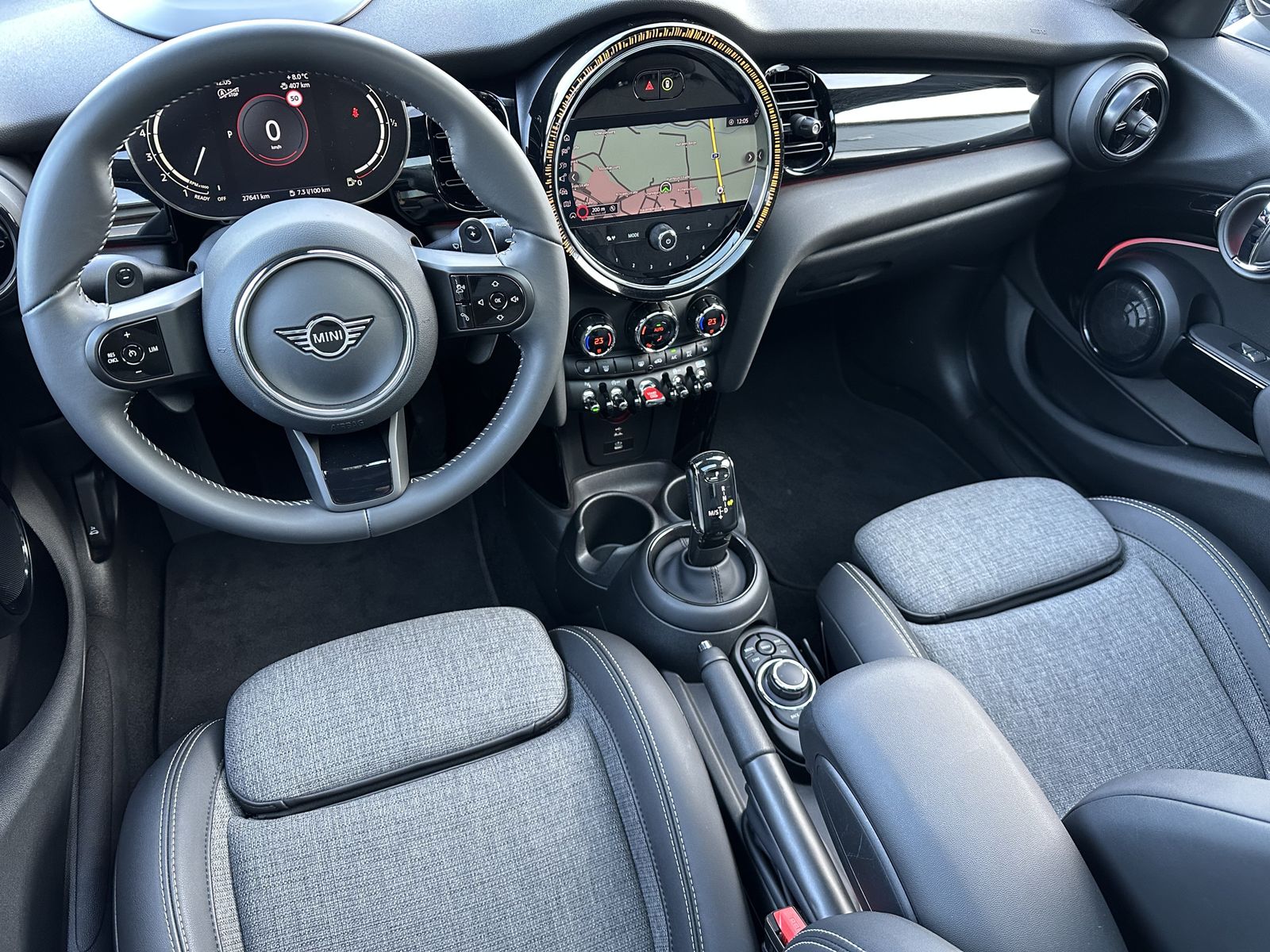 Fahrzeugabbildung MINI Cooper S Classic Trim NAV+LED+PANO+HEAD-UP+H&K