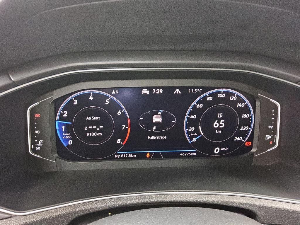 Fahrzeugabbildung Volkswagen T-Roc Cabrio R-Line*AHK*Cam*Navi*LED*Sitzhzg*ACC