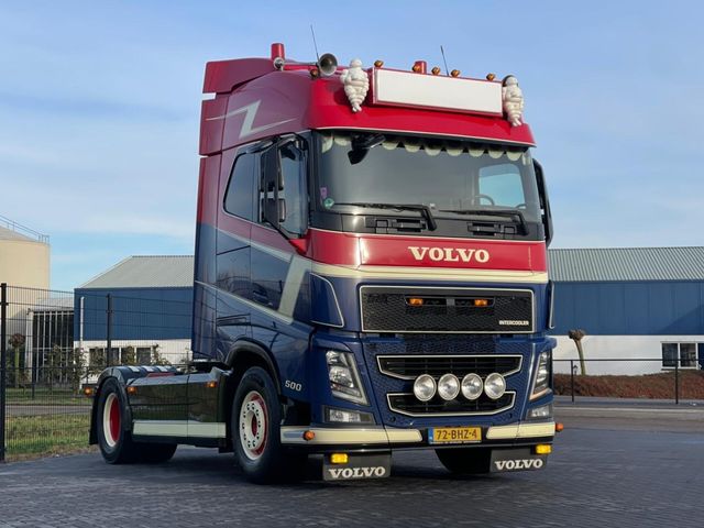 Volvo FH SHOW TRUCK, SPECIAL INTERIOR, HYDRAULIC, TOP!