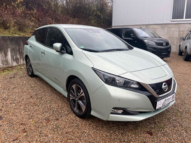 Nissan Leaf 40 kWh "Edition" wenig km, 8fach