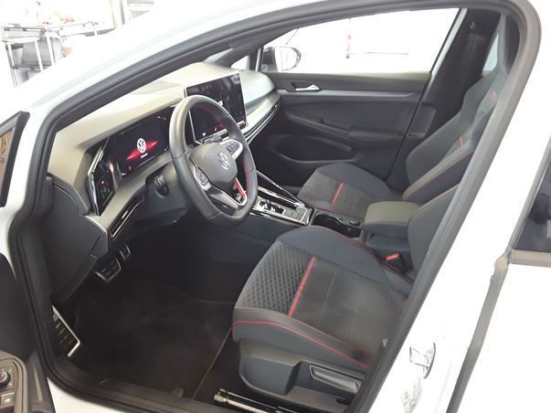 Volkswagen Golf VIII GTI Clubsport 2.0 TSI DSG NAVI LED foto 4