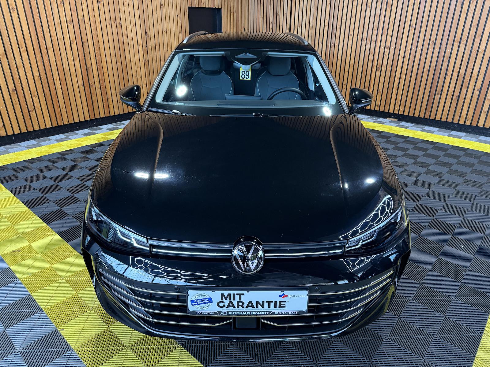 Volkswagen Passat Variant 1,5 eTSI DSG *Navi*AHK*360°*LED*