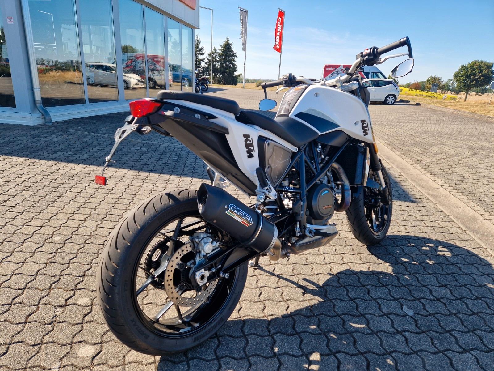 KTM Duke 690  GPR Auspuff 1,9% eff.Zíns