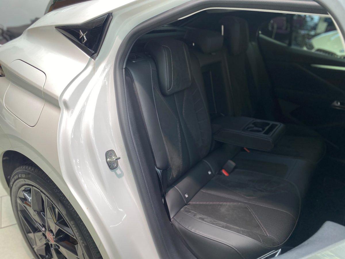 DS Automobiles 4 1.2 PureTech 130 Performance Line+ Alcantara H