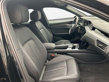 Audi Q8 e-tron - 4