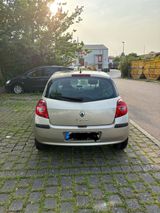 Renault Clio Edition Dynamique 1.2 16V TCE Eco2 Edit... - Renault Clio: 16v Edition Dynamique